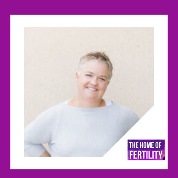 Australian Fertility Summit Founder and Creation Coach Liz Walton, image of Liz - blonde long hair with blue eyes, with hand under chin facing the camera